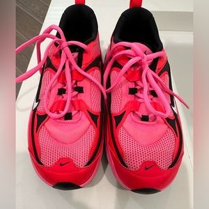 New Nike Air Max Bliss NN Sneaker